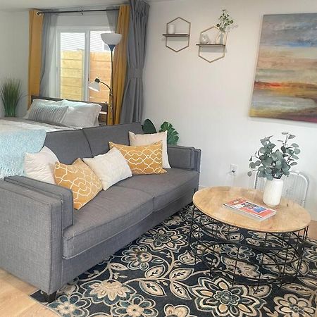 New Private Tiny Home Near Greenlake/Lightrail/I-5 ซีแอตเทิล ภายนอก รูปภาพ