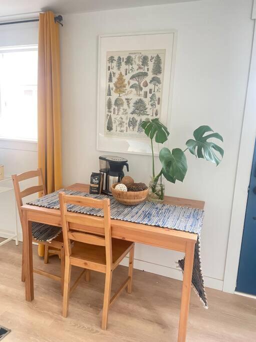 New Private Tiny Home Near Greenlake/Lightrail/I-5 ซีแอตเทิล ภายนอก รูปภาพ