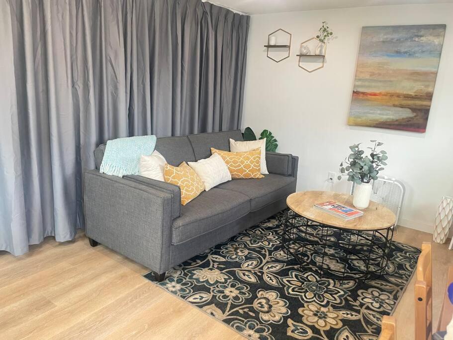 New Private Tiny Home Near Greenlake/Lightrail/I-5 ซีแอตเทิล ภายนอก รูปภาพ